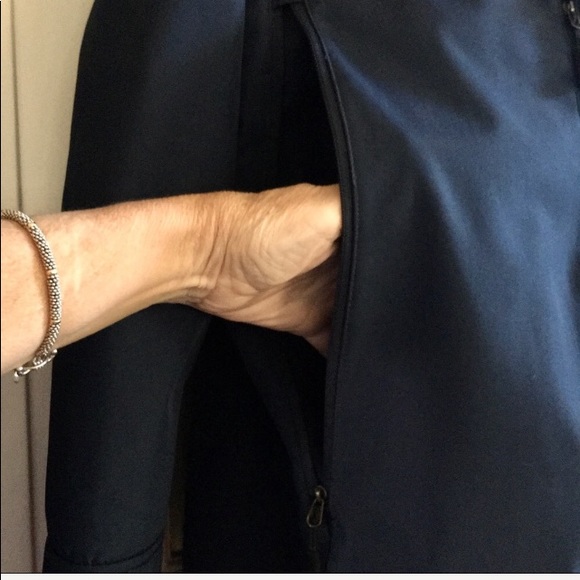 ⚾️SD Padres Team Jacket - Large - Picture 4 of 7